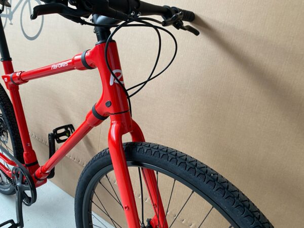 REF Essential 7 Vitesses - Courroie - Rouge - Moyeu Shimano Nexus 7 vitesses