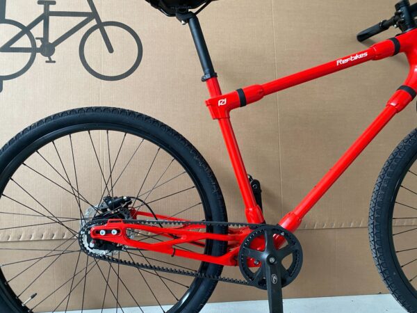 REF Essential 7 Vitesses - Courroie - Rouge - Moyeu Shimano Nexus 7 vitesses