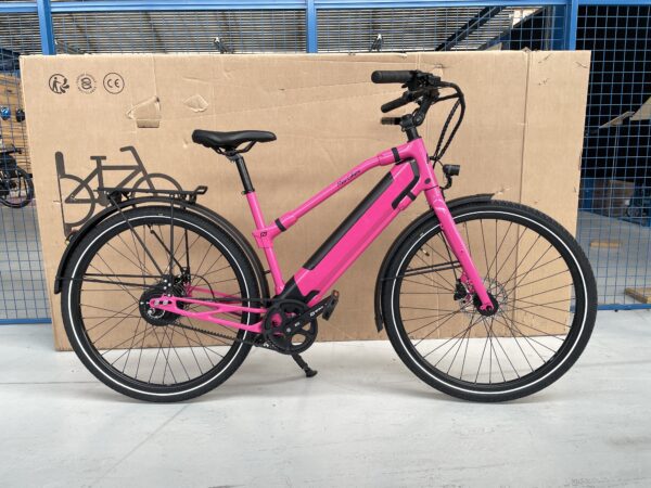 REF Urban Boost Plus - Fushia - Vélo électrique